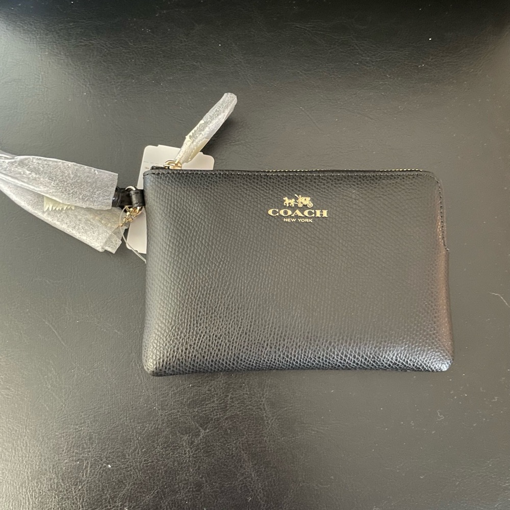 NEW Coach Wristlet Clutch Zip Top Black